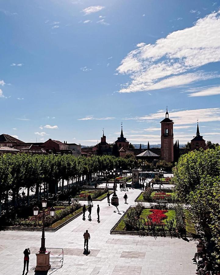 Sonar En La Plaza Cervantes 2 Alcalá de Henares Eksteriør bilde